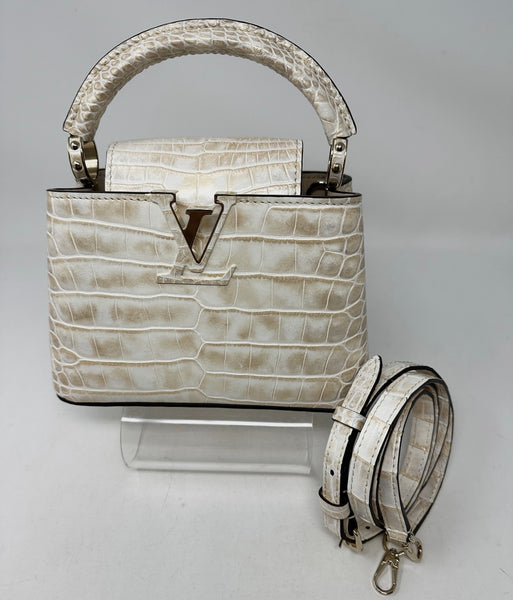 LOUIS VUITTON-Capucines-Small