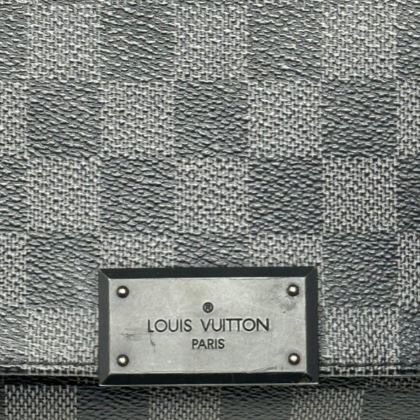 LOUIS VUITTON-Graphite MM District Bag