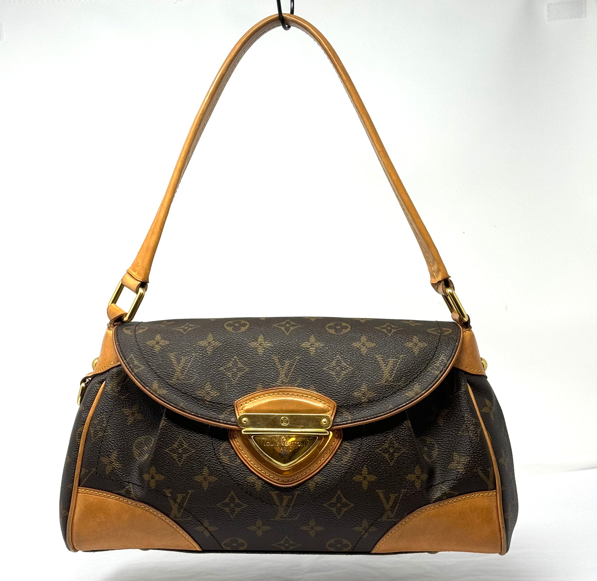 LOUIS VUITTON-Beverly Bag