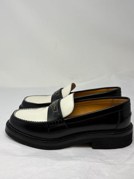 Dior-Preloved-Black/White Spectator Loafers
