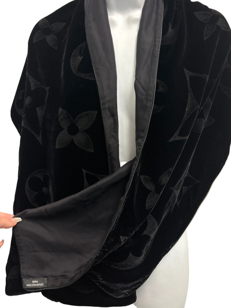 Louis Vuitton-velvet scarf