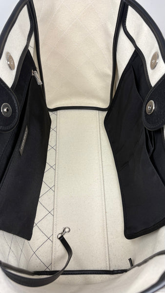 CHANEL Black & White Deauville wool tote