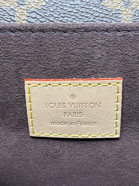 Louis Vuitton Monogram Pochette Metis