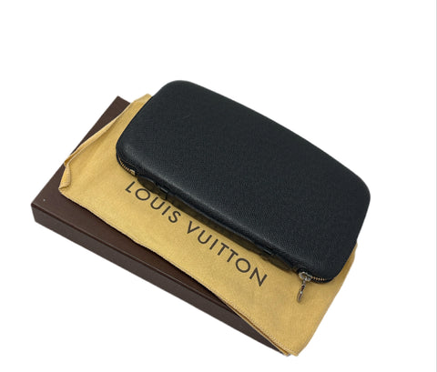 Louis Vuitton leather Atol Organizer wallet