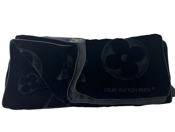 Louis Vuitton-velvet scarf