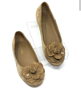 Chanel tan flower ballet flats size-39.5