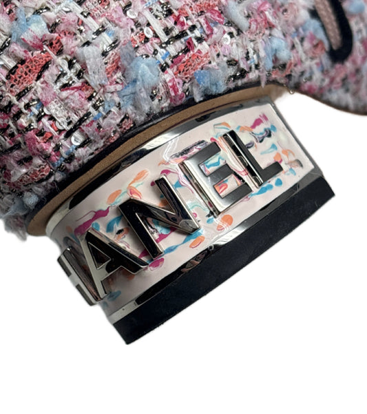 Chanel Pink Tweed Boots Sz-37