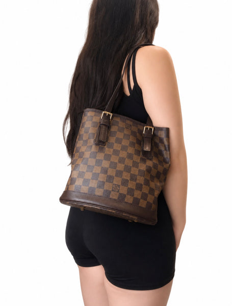 Louis Vuitton-Preloved-Damier Ebene Marais Bucket Bag