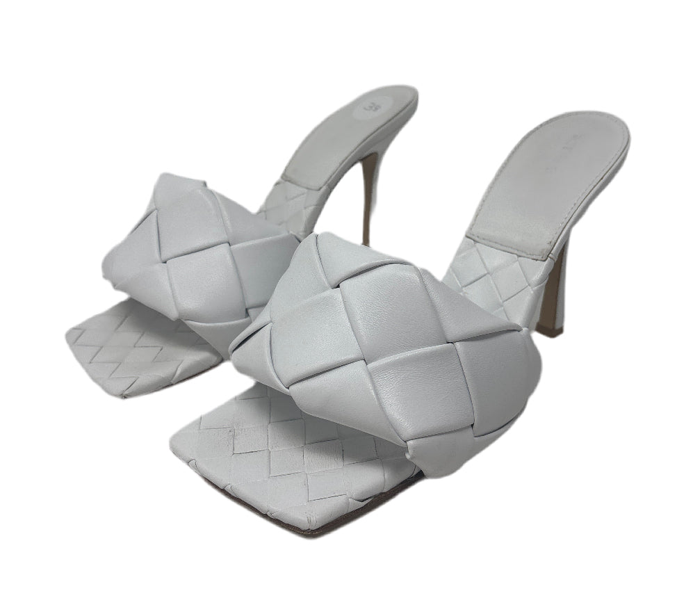 Bottega Veneta-White Heels Sz-38 – Closet NV Shop
