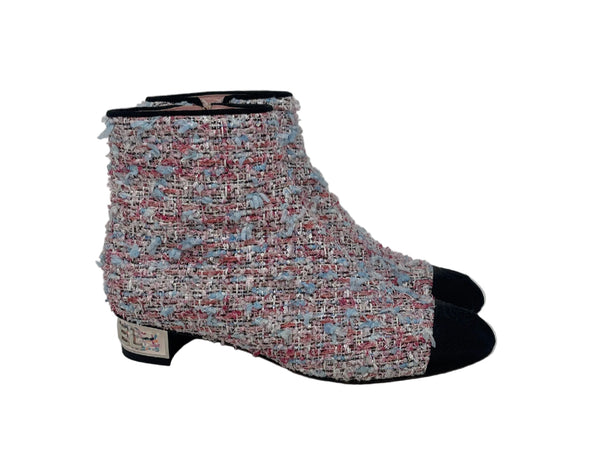 Chanel Pink Tweed Boots Sz-37