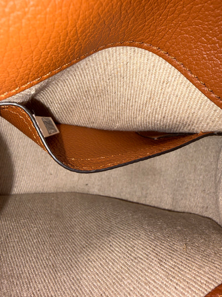 Chloè-Preloved-Caramel Mini Leather Saddle